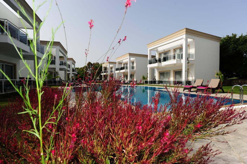 Delita Suite Hotel Turkbuku Голтуркбуку Екстериор снимка